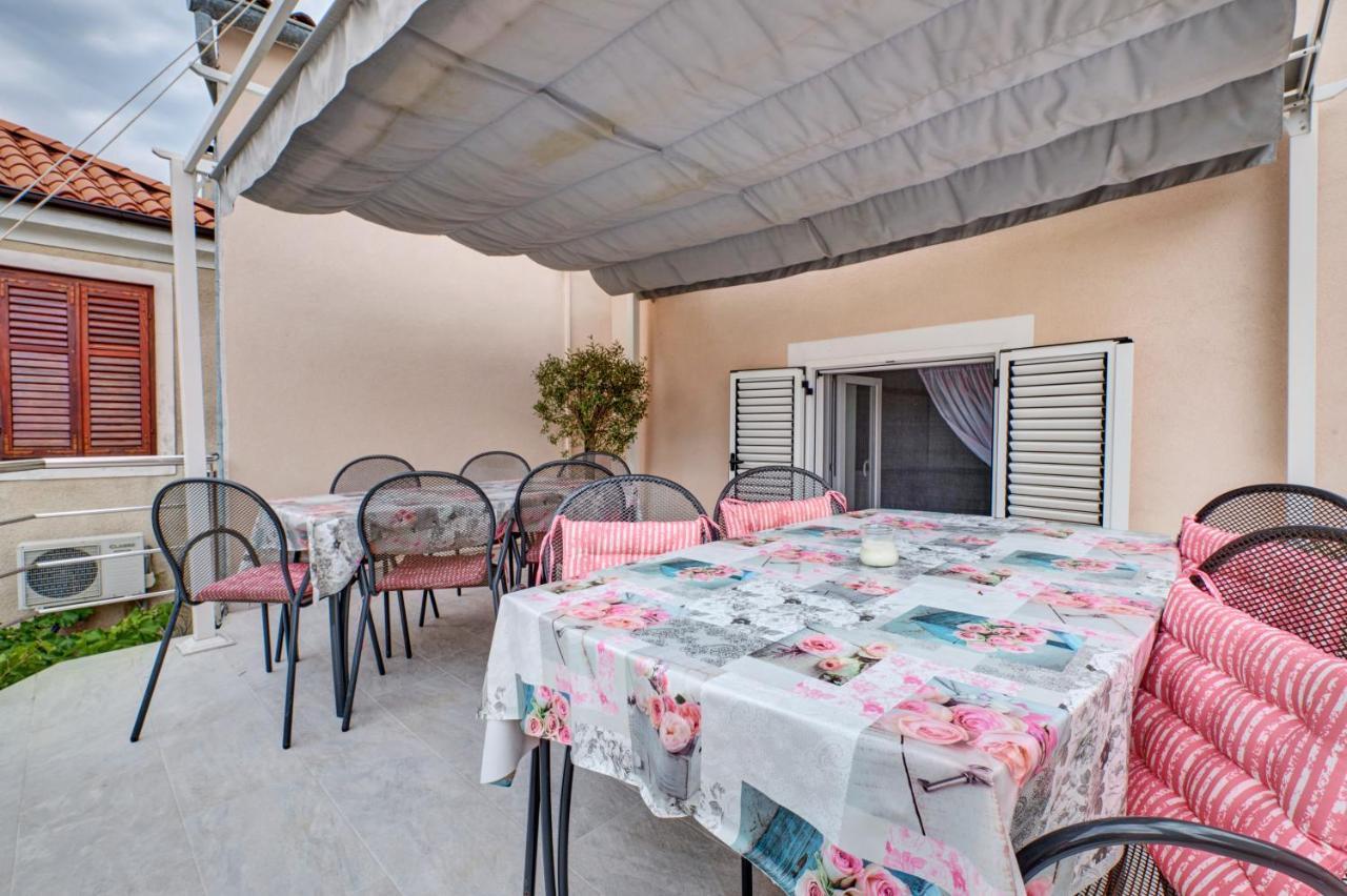 Apartments Ljubica Veli Lošinj Buitenkant foto