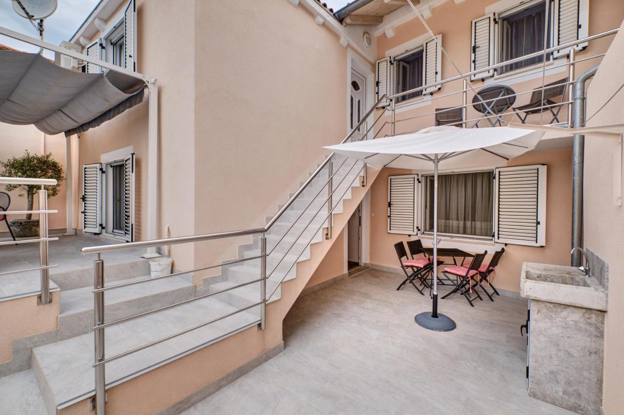 Apartments Ljubica Veli Lošinj Buitenkant foto