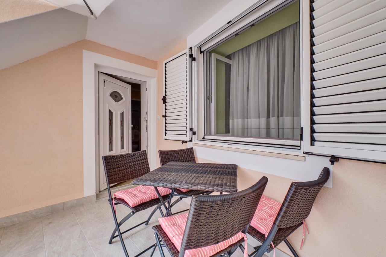 Apartments Ljubica Veli Lošinj Buitenkant foto