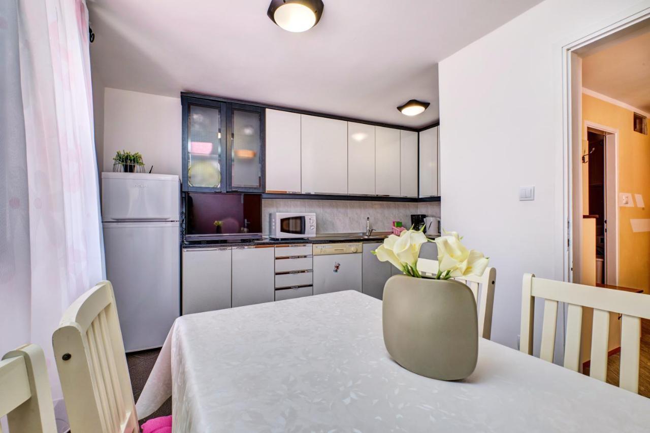 Apartments Ljubica Veli Lošinj Buitenkant foto