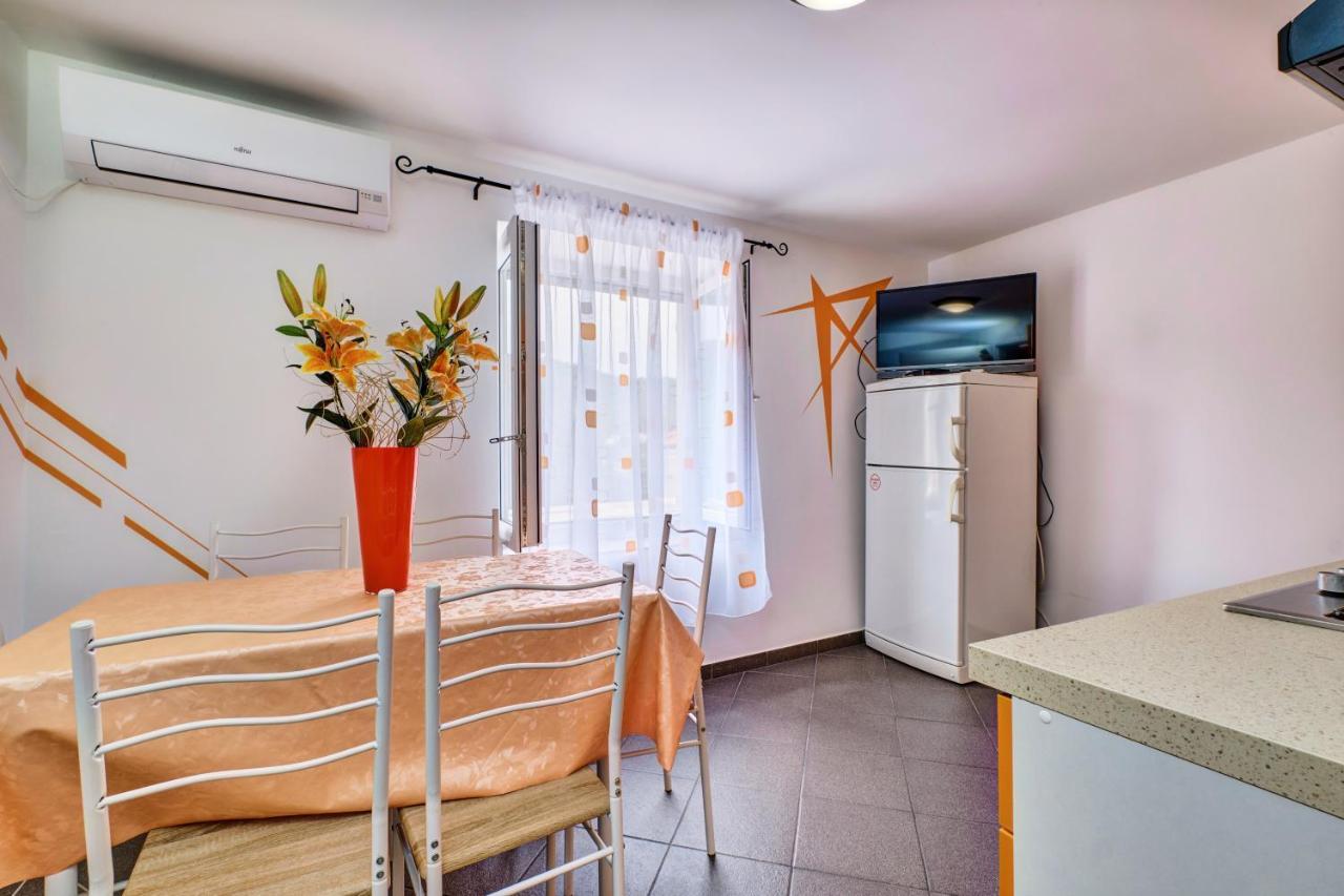 Apartments Ljubica Veli Lošinj Buitenkant foto
